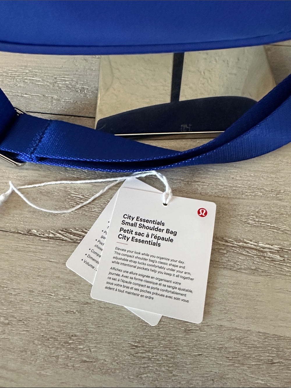 lululemon athletica Beach Ball Blue Crossbody Shoulder Bag - Picture 8 of 10